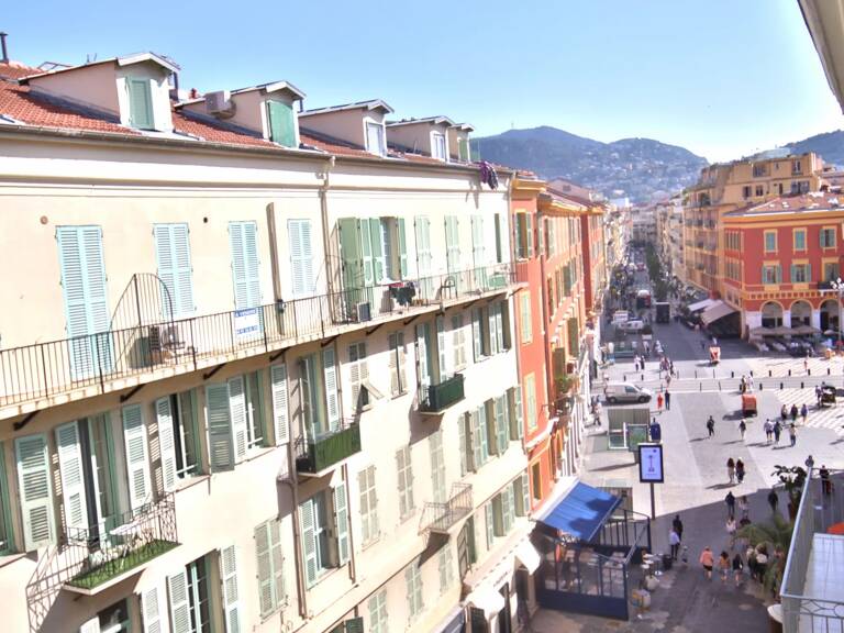 CARRE D'OR ZONE PIETONNE — photo 1