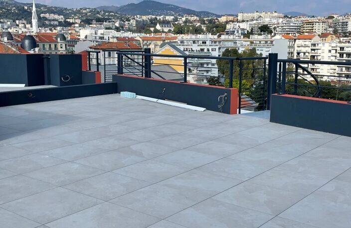 3 PIIECES DERNIER ETAGE LIBERATION — photo 5