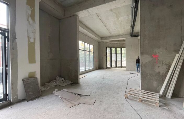 LIBERATION LOCAL COMMERCIAL — photo 3