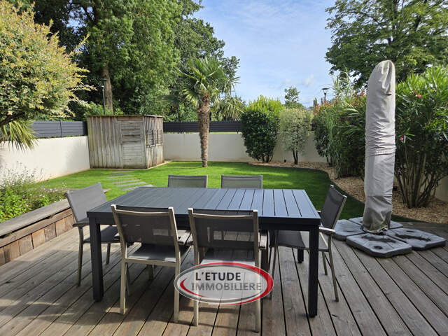 STE PAZANNE BOURG : RT 2012 de 2017 114 m2 + garage, terrass — photo du bien