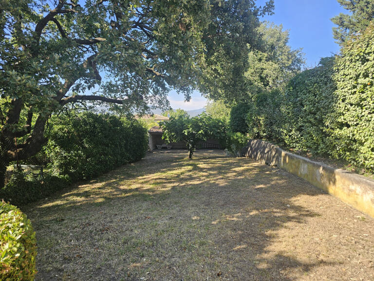 MAISON DE VILLE T7 PISCINE ET TERRAIN — photo 1