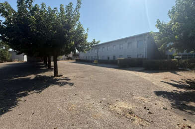 Commerce  297500 €