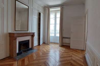 Appartement 3 pièces 1048 €