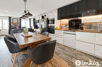 Appartement 4 pièces 240000 €