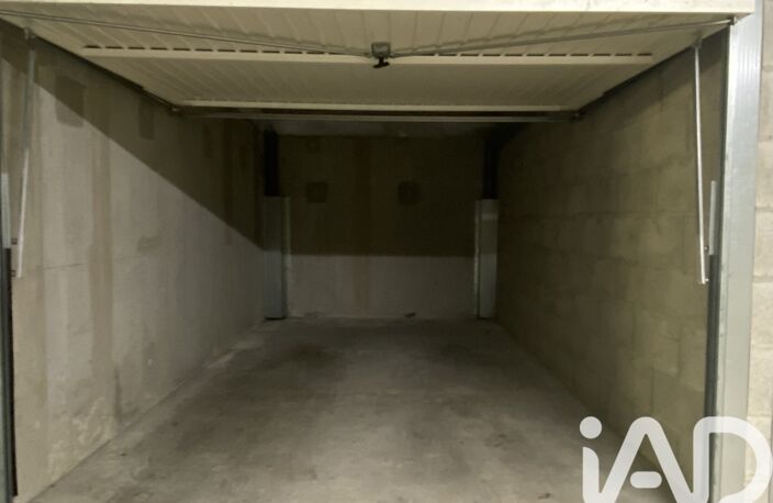 Vente Garage 15 m&sup2; — photo 3