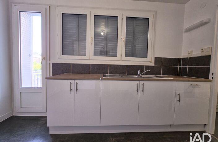 Location Appartement 4 pièces — photo 3