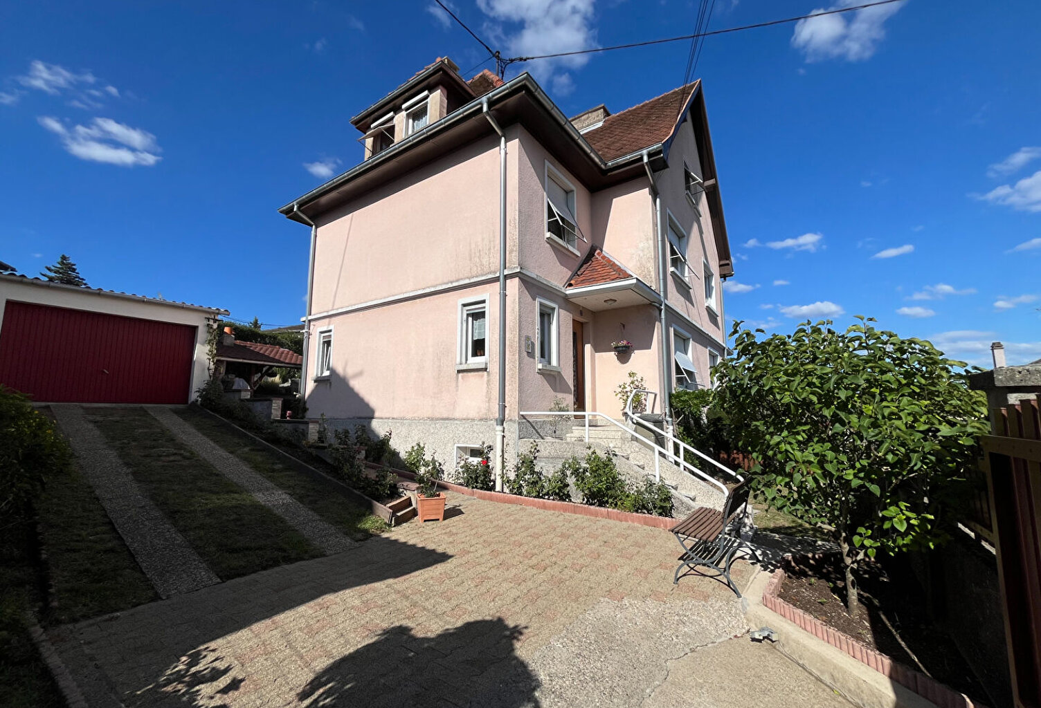 Maison 5 pièces à vendre à Cernay - 239 200  — photo 1