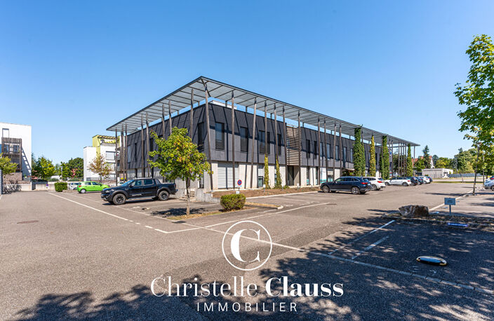 OBERNAI - Local professionnel  191 M² - 6 bureaux/salles -12  parkings — photo 2