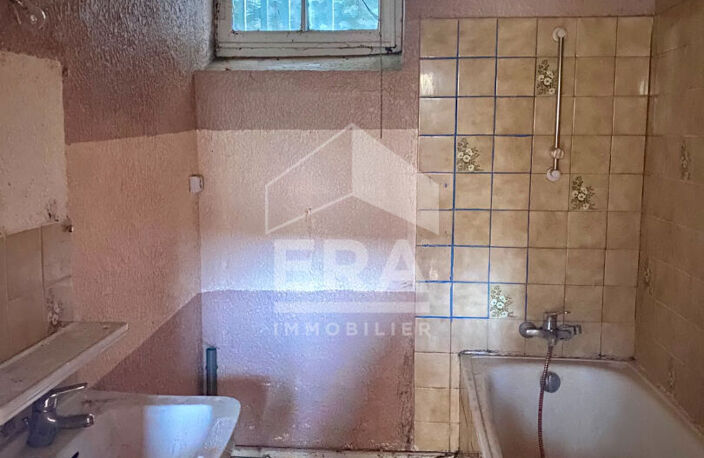 PAU - Appart. de 79 m² à rénover ou à diviser en centre-ville — photo 5