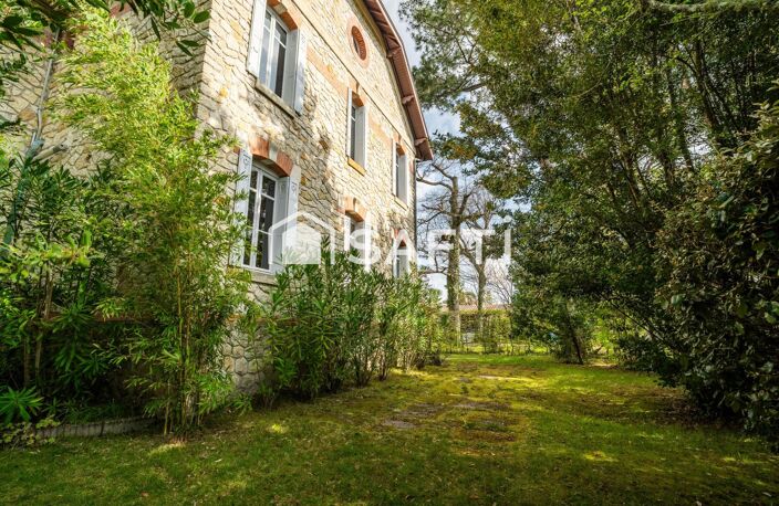 À 400 m de la plage  Maison de Maître 1923, fort potentiel — photo 5