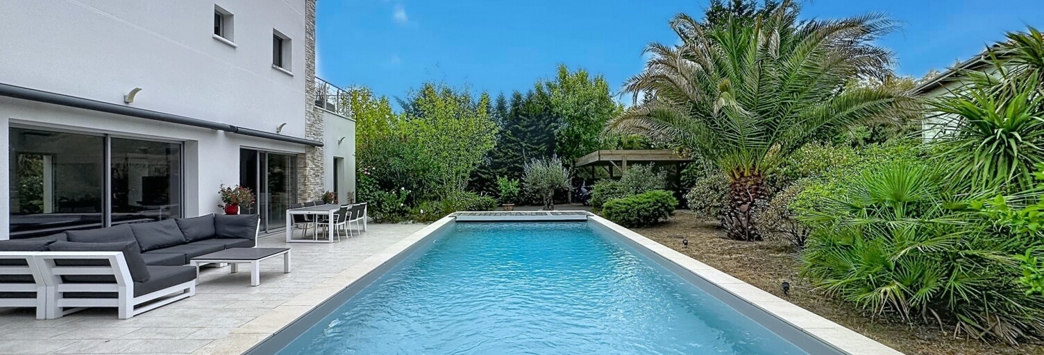 Maison 8 Pièces 203 m² à vendre à Pessac (33600)