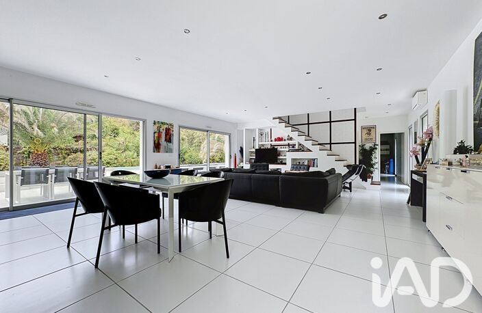 Vente Maison d'architecte 8 pièces — photo 4