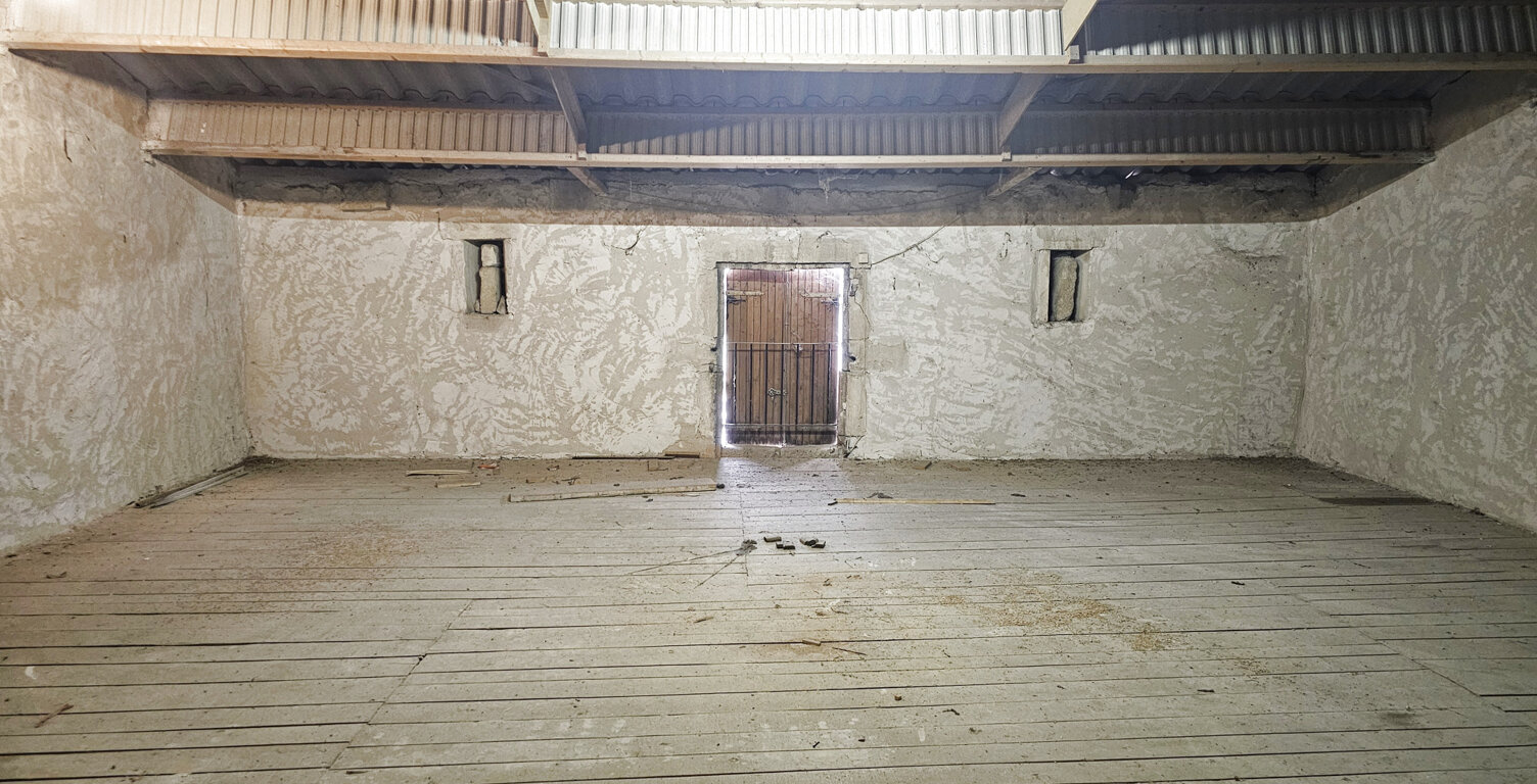 Garage/remise avec grenier AIGUES MORTES — photo 1