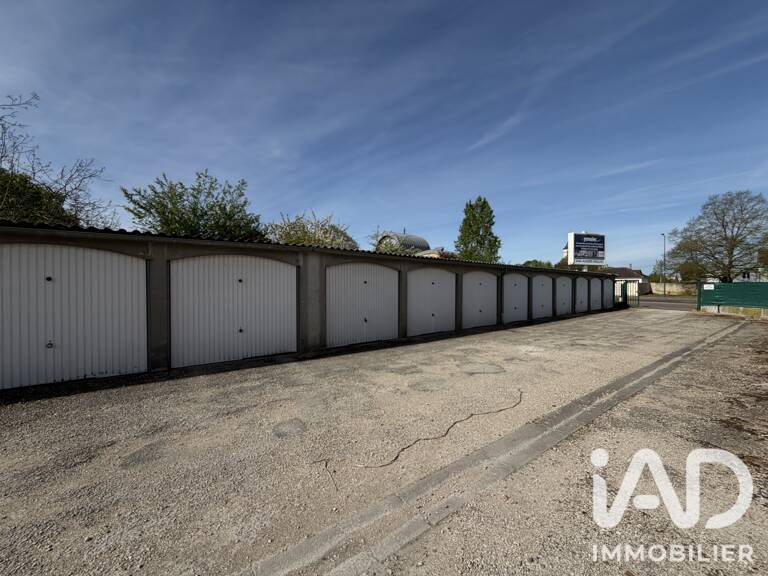 Vente Garage 1 425 m&sup2; — photo 1