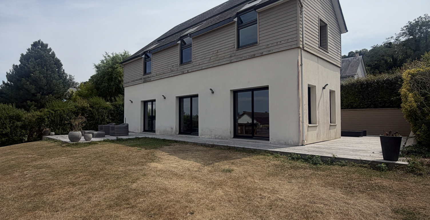 Vente Maison/villa 6 pièces — photo 1