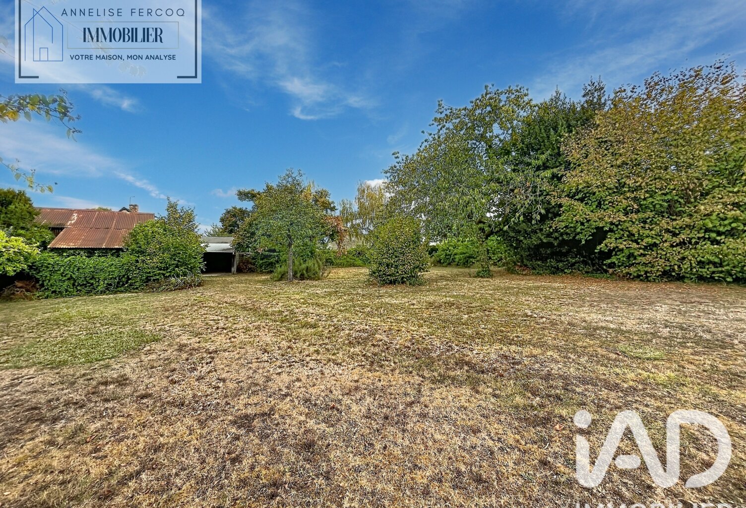 Vente Terrain 1 554 m&sup2; — photo 1