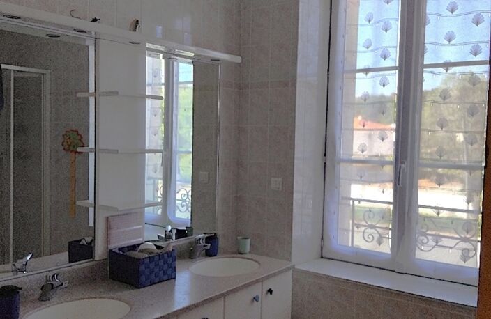 Vente Maison/villa 9 pièces — photo 4