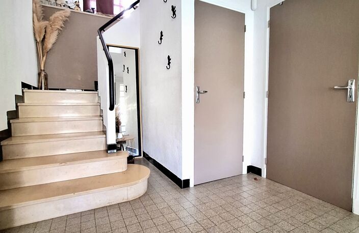 Vente Maison/villa 5 pièces — photo 2