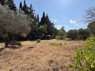Terrain constructible de 1 265 m2 à Vézénobres, proche commodités — photo 4
