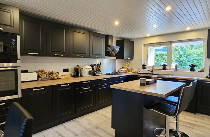 Vente Maison/villa 7 pièces — photo 5