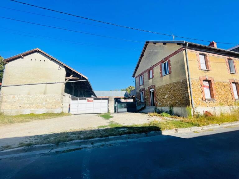 Bien plus qu'une maison, un véritable lieu de vie et de projets aux multiples possibilités. — photo 1