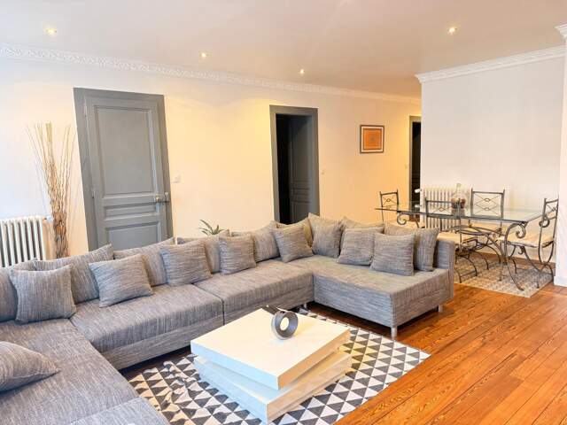 Appartement de standing de 121 m2, 3 ch, cave et jardin — photo du bien