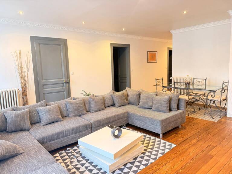 Appartement de standing de 121 m2, 3 ch, cave et jardin — photo 1