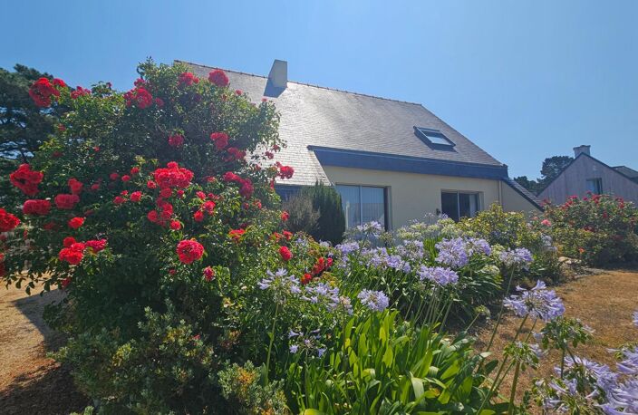 Vue mer partielle , accès aux plages à moins de 100 mètres. — photo 3