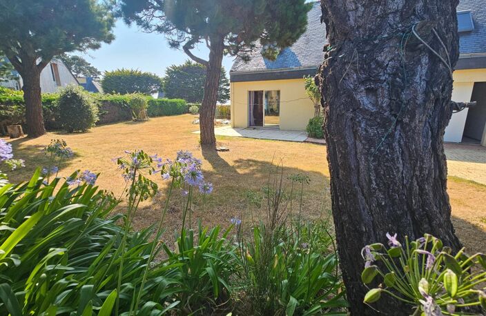 Vue mer partielle , accès aux plages à moins de 100 mètres. — photo 4