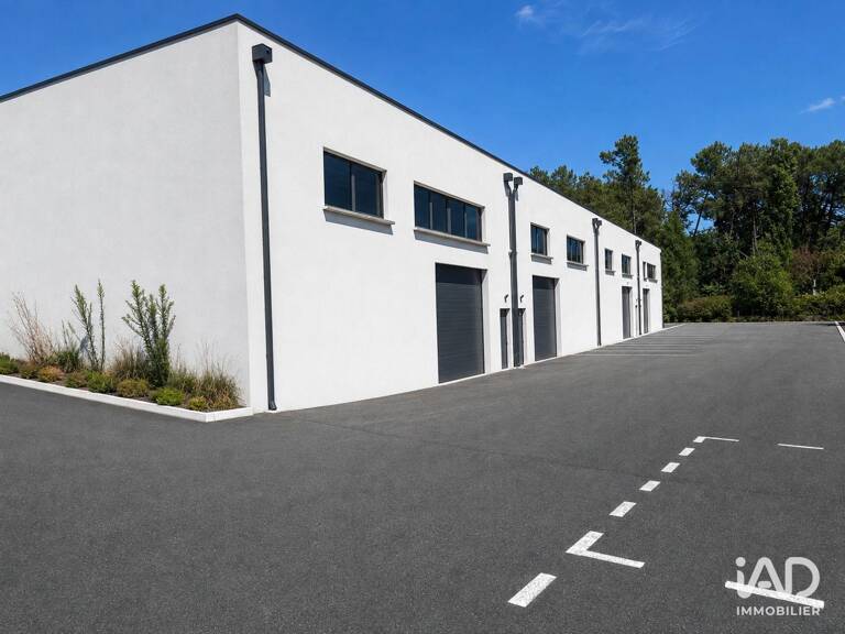 Location Surface diverse 250 m&sup2; — photo 1