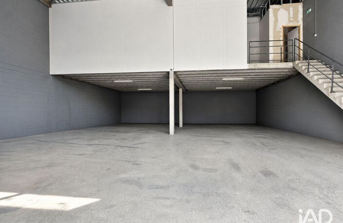 Location Surface diverse 250 m&sup2; — photo 2