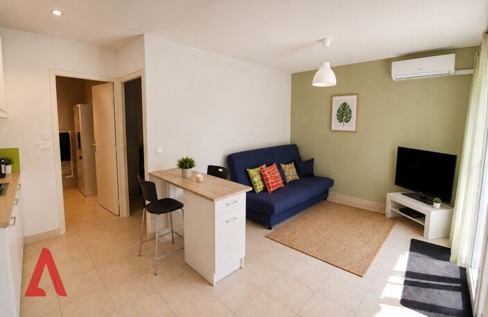 CAUSSINIOJOULS  PROPRIÉTÉ RARE AVEC MAISON, GÎTE INDÉPENDANT, PISCINE ET 1 470 M² DE TERRAIN  UN VÉRITABLE HAVRE DE PAIX  359.000 — photo 5