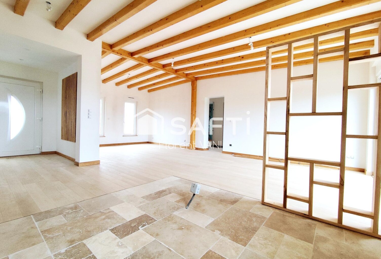 Maison neuve — photo 1