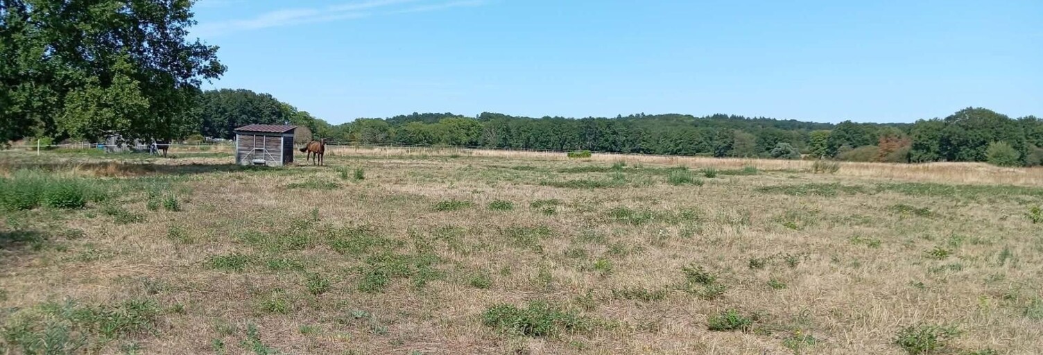 Terrain  98747 m² à vendre à La Guerche-sur-l'Aubois (18150)