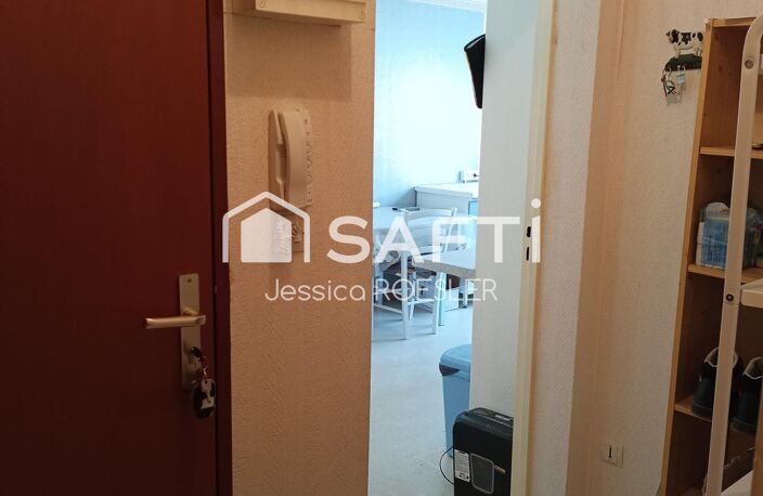 Appartement lumineux 2 pièces de 30 m² avec cave au sous sol, arrêt de bus et parc à proximité. — photo 5