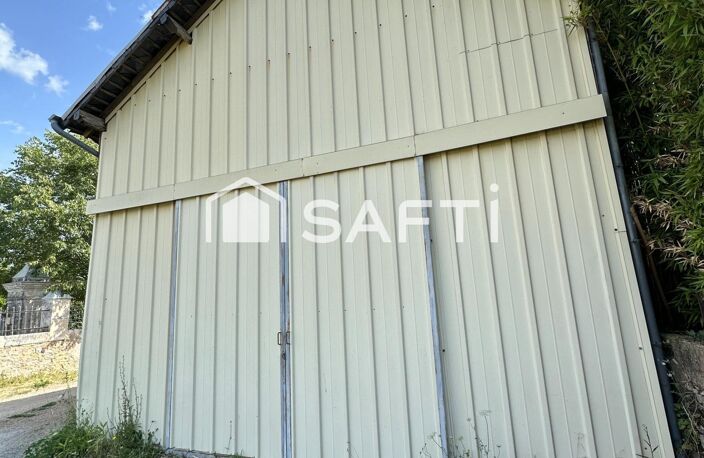 Grand Garage dans le centre de Mazé-Milon — photo 5