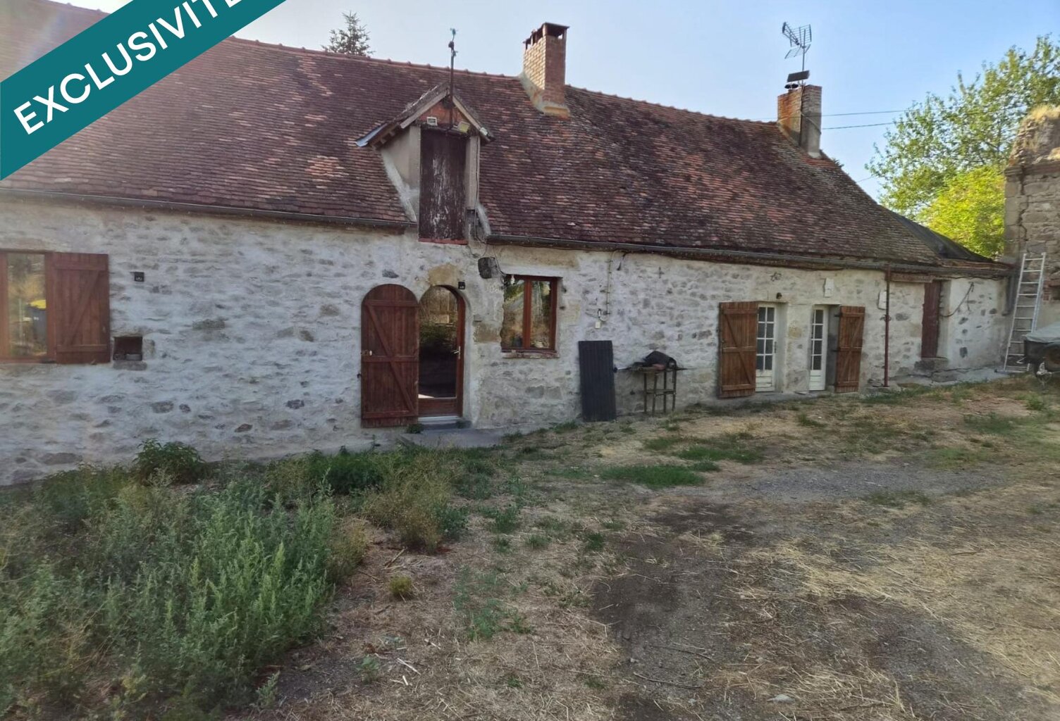 Longère avec terrain libre de plus de 3 ha — photo 1