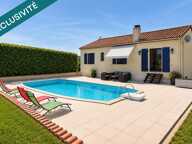 Deux maisons sous un même toit : piscine, 2 400 m² et DPE C, à 3 km de Chalais — photo 2