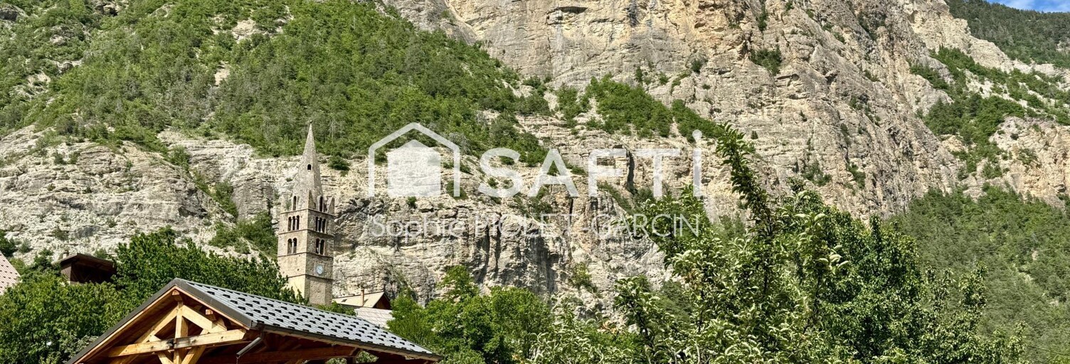 Terrain  2733 m² à vendre à Les Vigneaux (05120)