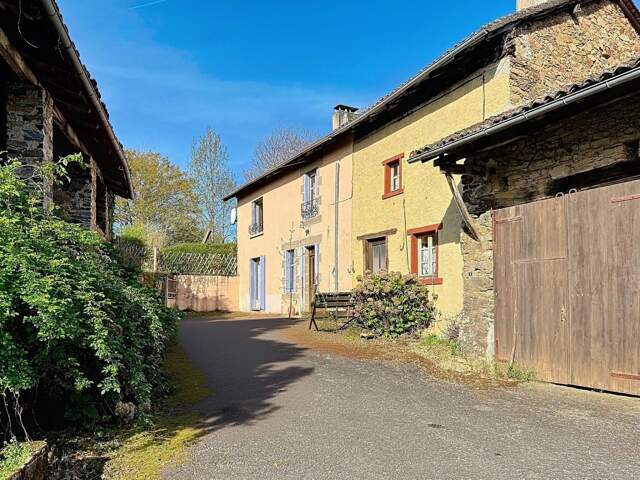 Ensemble  en pierre  , maison d'amis et grange  incluses ! — photo du bien