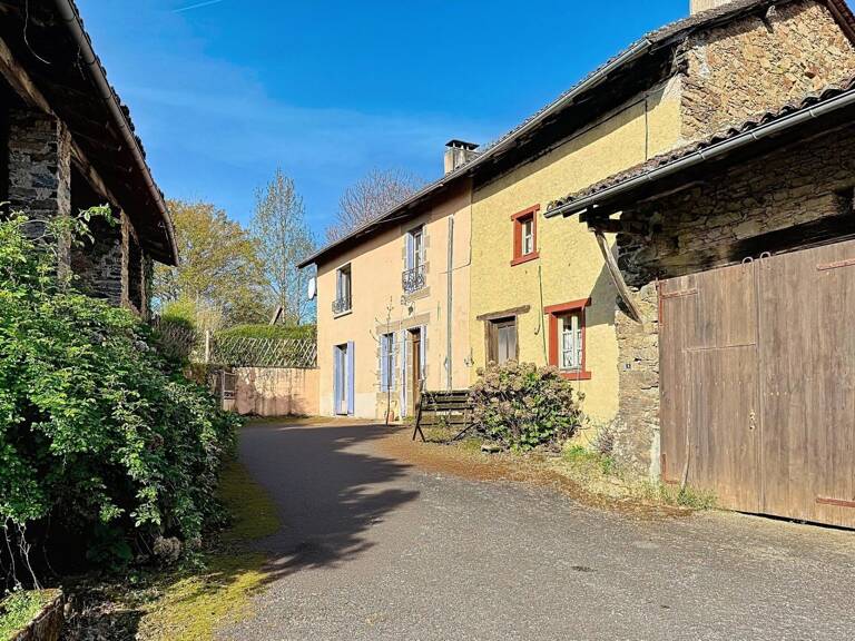 Ensemble  en pierre  , maison d'amis et grange  incluses ! — photo 1