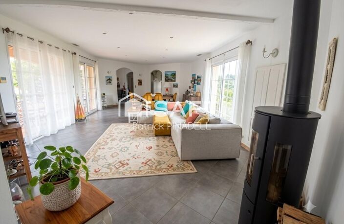 Maison d'habitation de type T5, Terrain 1355m², 4 chambres, 1 bureau, garage de 35m², annexe de 24m², piscine 4x8m. Climatisation gainée, poêle à bois. — photo 5