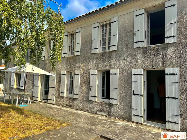 Maison de caractère 4 chambres avec plusieurs dépendances — photo 1