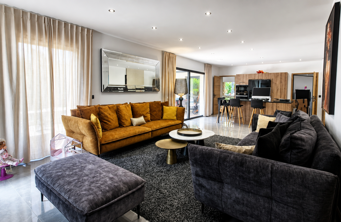 AU CALME ABSOLU, VILLA CONTEMPORAINE ANNÉE 2023 - T5 AVEC PISCINE — photo 4