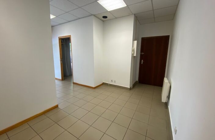Local proche Gare Annemasse — photo 2