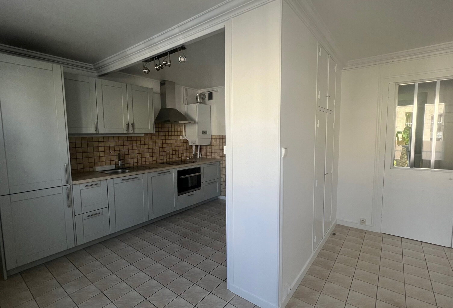BORDEAUX CHARTRONS - APPARTEMENT T2 BIS — photo 1