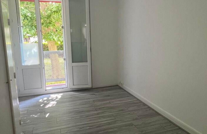 BORDEAUX CHARTRONS - APPARTEMENT T2 BIS — photo 4