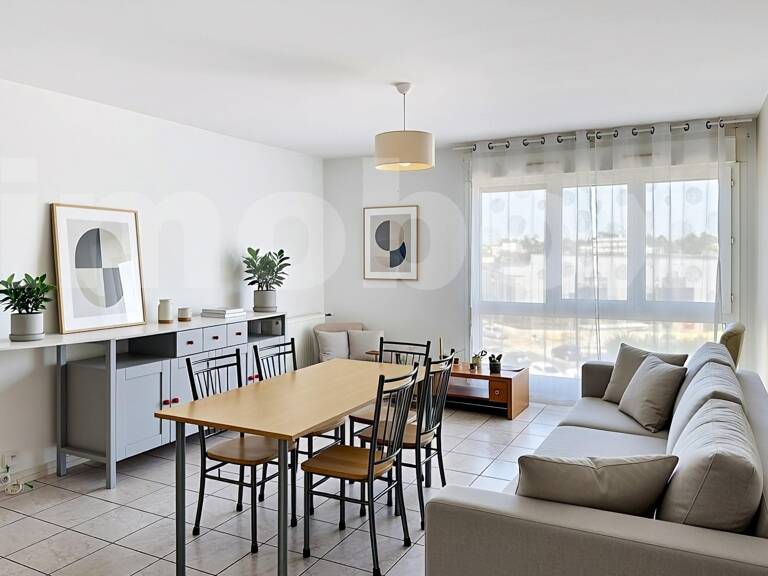 APPARTEMENT 4 CHAMBRES AVEC GARAGE PRIVATIF — photo 1