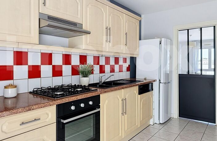 APPARTEMENT 4 CHAMBRES AVEC GARAGE PRIVATIF — photo 2