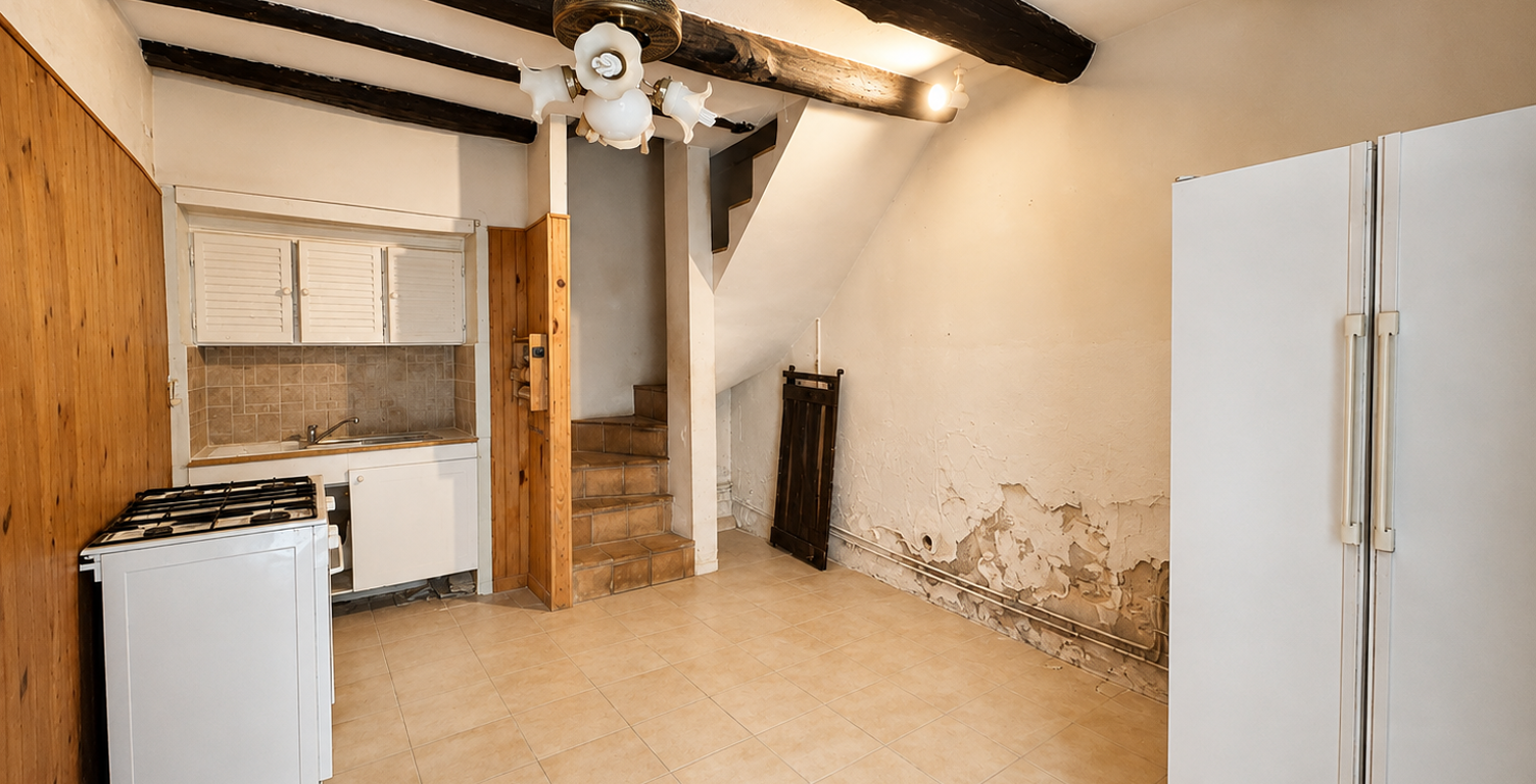 RÉGUSSE   CHARMANTE MAISON DE VILLAGE   IDÉAL PIED-À-TERRE O — photo 1